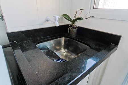 Apartamento à venda com 48m², 2 quartos e 1 vaga Apartamento à venda com 48m², 2 quartos e 1 vagaÁrea de Serviço