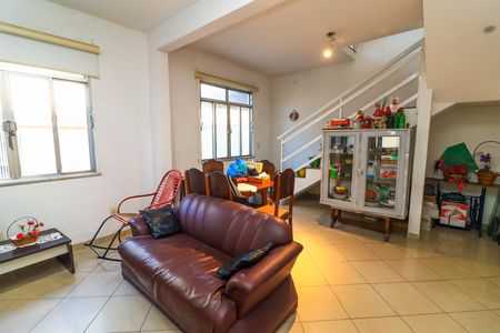 Casa para alugar com 3 quartos, 137m² em Bangu, Rio de Janeiro
