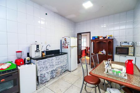 Casa para alugar com 137m², 3 quartos e 2 vagas