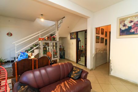 Casa para alugar com 137m², 3 quartos e 2 vagas