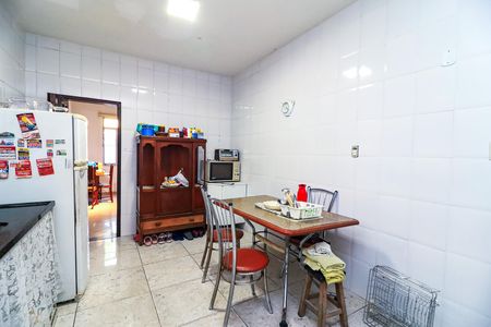 Casa para alugar com 137m², 3 quartos e 2 vagas