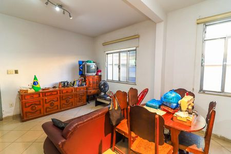 Casa para alugar com 3 quartos, 137m² em Bangu, Rio de Janeiro