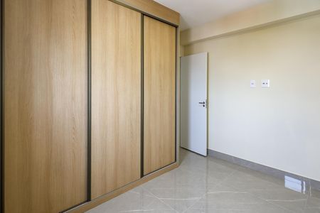Apartamento para alugar com 76m², 2 quartos e 2 vagas Apartamento para alugar com 76m², 2 quartos e 2 vagasSuite
