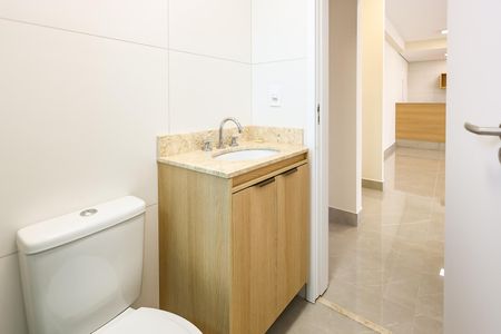 Apartamento para alugar com 76m², 2 quartos e 2 vagas Apartamento para alugar com 76m², 2 quartos e 2 vagasBanheiro