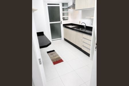 Cozinha de apartamento para alugar com 3 quartos, 88m² em Itacorubi, Florianópolis