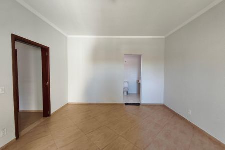 Casa à venda com 251m², 4 quartos e 6 vagas Casa à venda com 251m², 4 quartos e 6 vagasQuarto Suíte 2