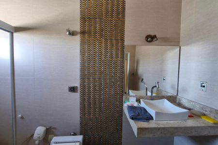 Banheiro Suíte de casa à venda com 4 quartos, 251m² em Jardim Eulina, Campinas