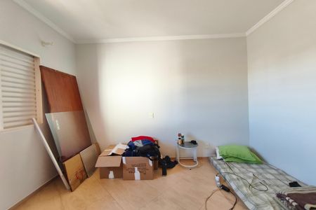 Casa à venda com 251m², 4 quartos e 6 vagas Casa à venda com 251m², 4 quartos e 6 vagasQuarto 3