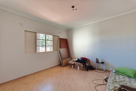 Casa à venda com 251m², 4 quartos e 6 vagas Casa à venda com 251m², 4 quartos e 6 vagasQuarto 3