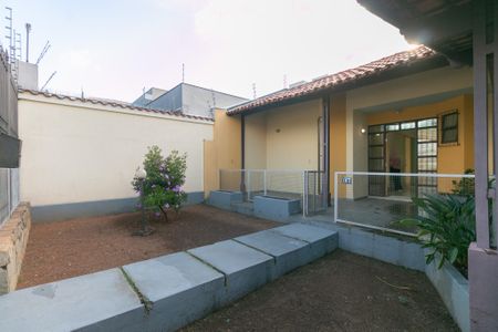 Casa à venda com 4 quartos, 360m² em Planalto, Belo Horizonte