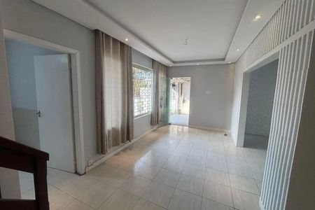 Sala de casa à venda com 3 quartos, 250m² em Vl Sto Agostinho, Porto Alegre