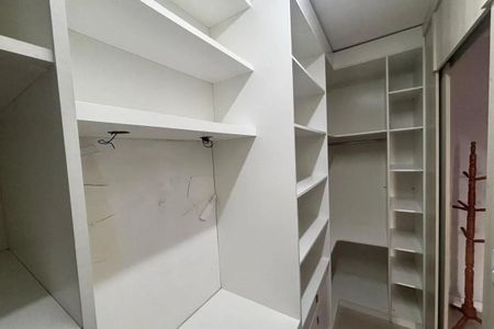 Casa à venda com 250m², 3 quartos e 5 vagasQuarto 1