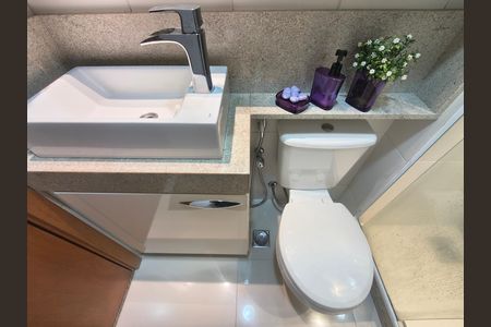 Apartamento para alugar com 83m², 2 quartos e 1 vaga