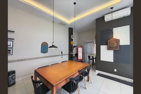 Apartamento para alugar com 83m², 2 quartos e 1 vaga
