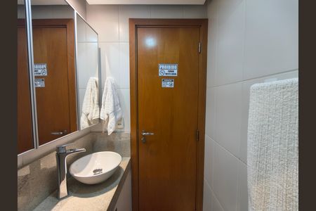 Apartamento para alugar com 83m², 2 quartos e 1 vaga