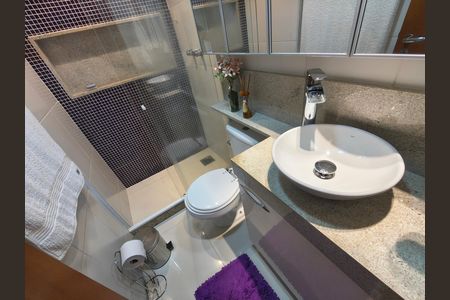 Apartamento para alugar com 83m², 2 quartos e 1 vaga