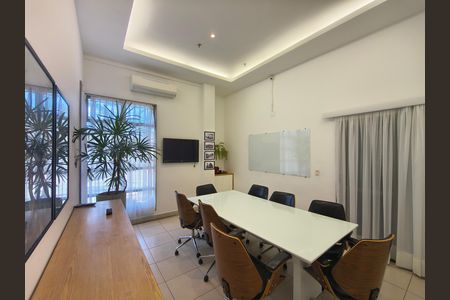 Apartamento para alugar com 83m², 2 quartos e 1 vaga