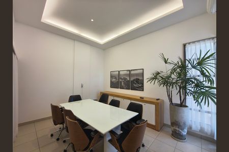 Apartamento para alugar com 83m², 2 quartos e 1 vaga