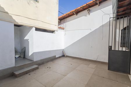 Casa para alugar com 200m², 3 quartos e 1 vaga Casa para alugar com 200m², 3 quartos e 1 vagaQuintal