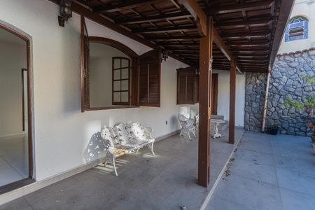 Casa para alugar com 200m², 3 quartos e 1 vaga Casa para alugar com 200m², 3 quartos e 1 vagaEntrada