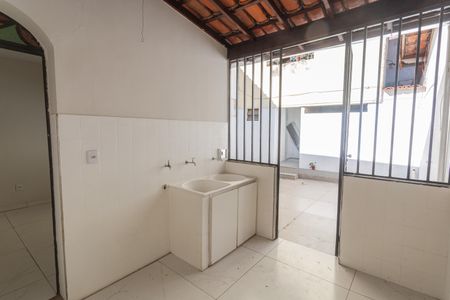 Casa para alugar com 200m², 3 quartos e 1 vaga Casa para alugar com 200m², 3 quartos e 1 vagaÁrea de Serviço
