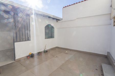 Casa para alugar com 200m², 3 quartos e 1 vaga Casa para alugar com 200m², 3 quartos e 1 vagaQuintal