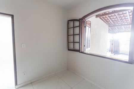 Casa para alugar com 200m², 3 quartos e 1 vaga Casa para alugar com 200m², 3 quartos e 1 vagaQuarto 1