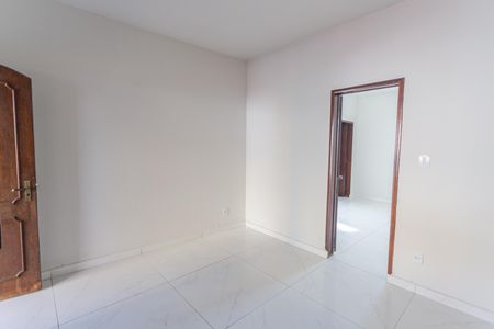 Casa para alugar com 200m², 3 quartos e 1 vaga Casa para alugar com 200m², 3 quartos e 1 vagaSala 1