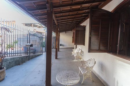 Casa para alugar com 200m², 3 quartos e 1 vaga Casa para alugar com 200m², 3 quartos e 1 vagaEntrada