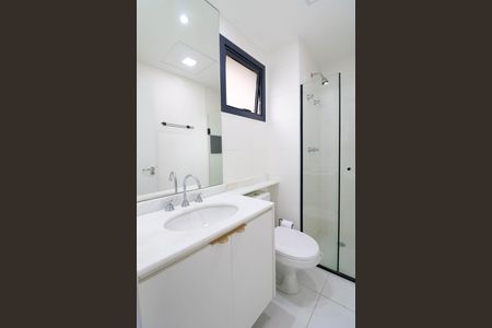 Banheiro de kitnet/studio para alugar com 1 quarto, 29m² em Brooklin, São Paulo