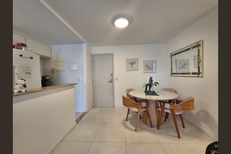 Apartamento à venda com 89m², 2 quartos e 1 vaga