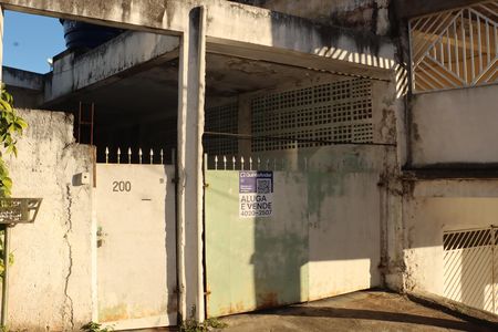 Casa para alugar com 2 quartos, 250m² em Jardim Sao Francisco, Embu das Artes