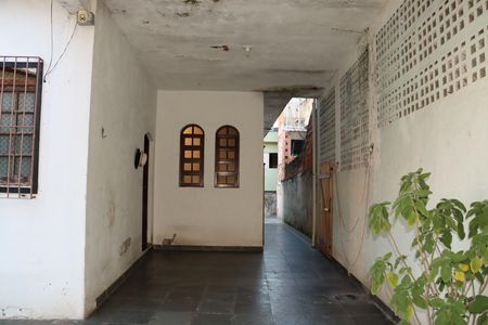Casa para alugar com 2 quartos, 250m² em Jardim Sao Francisco, Embu das Artes