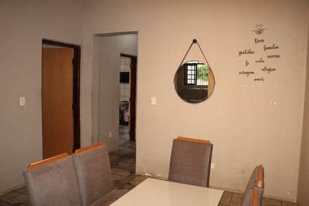 Casa para alugar com 2 quartos, 250m² em Jardim Sao Francisco, Embu das Artes