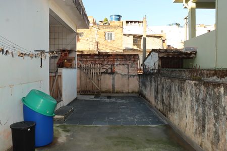 Casa para alugar com 2 quartos, 250m² em Jardim Sao Francisco, Embu das Artes