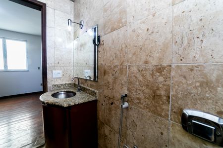 Apartamento à venda com 130m², 3 quartos e 1 vaga Apartamento à venda com 130m², 3 quartos e 1 vagaBanheiro da Suíte
