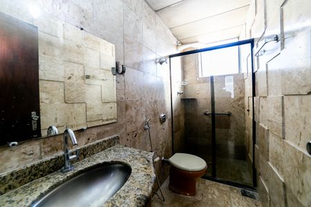 Apartamento à venda com 130m², 3 quartos e 1 vaga Apartamento à venda com 130m², 3 quartos e 1 vagaBanheiro da Suíte