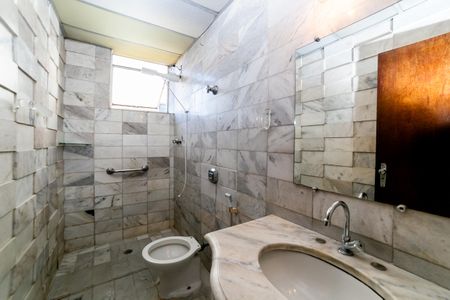 Apartamento à venda com 130m², 3 quartos e 1 vaga Apartamento à venda com 130m², 3 quartos e 1 vagaBanheiro Social