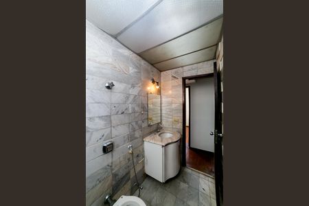 Apartamento à venda com 130m², 3 quartos e 1 vaga Apartamento à venda com 130m², 3 quartos e 1 vagaBanheiro Social