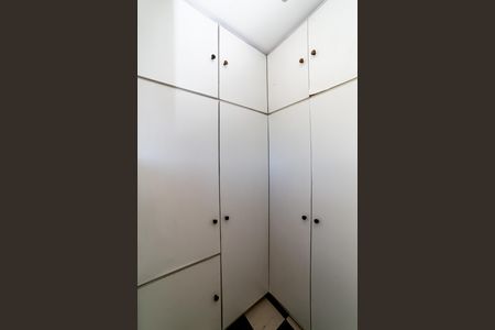 Apartamento à venda com 130m², 3 quartos e 1 vaga Apartamento à venda com 130m², 3 quartos e 1 vagaQuarto de Serviço