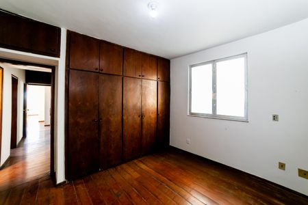 Apartamento à venda com 130m², 3 quartos e 1 vaga Apartamento à venda com 130m², 3 quartos e 1 vagaSuíte
