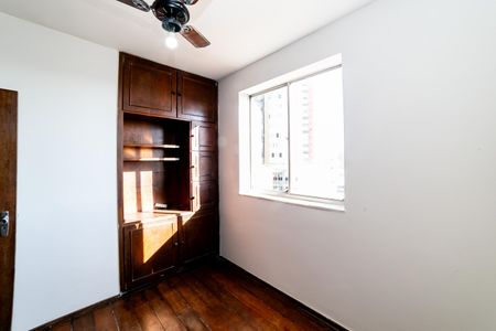 Apartamento à venda com 130m², 3 quartos e 1 vaga Apartamento à venda com 130m², 3 quartos e 1 vagaQuarto 1