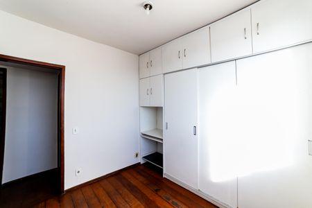 Apartamento à venda com 130m², 3 quartos e 1 vaga Apartamento à venda com 130m², 3 quartos e 1 vagaQuarto 2