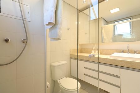 Apartamento à venda com 187m², 3 quartos e 3 vagasBanheiro da Suíte 3