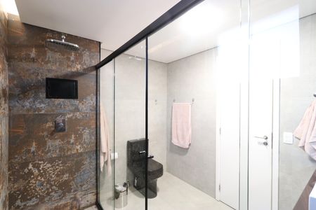 Apartamento à venda com 187m², 3 quartos e 3 vagasBanheiro da Suíte 1