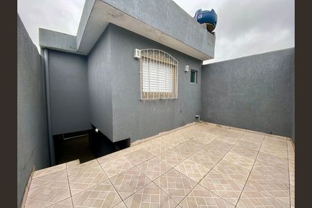 Casa à venda com 91m², 3 quartos e 1 vaga Casa à venda com 91m², 3 quartos e 1 vagaTerraço