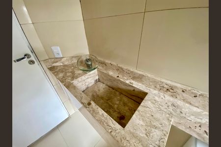 Casa à venda com 91m², 3 quartos e 1 vaga Casa à venda com 91m², 3 quartos e 1 vagaBanheiro 2