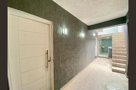Corredor externo de casa à venda com 3 quartos, 91m² em Vila Moreira, Guarulhos