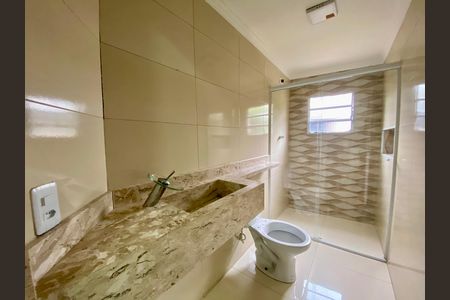 Casa à venda com 91m², 3 quartos e 1 vaga Casa à venda com 91m², 3 quartos e 1 vagaBanheiro da Suíte 2