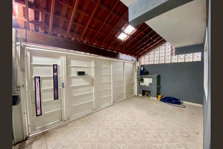 Garagem de casa à venda com 3 quartos, 91m² em Vila Moreira, Guarulhos